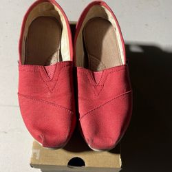 Tom’s Shoes