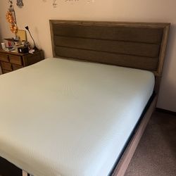 King Size Mattress And Adjustable Bed Frame