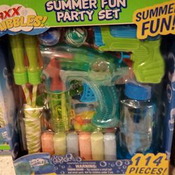 $19.99 In-Store MAXX Bubbles Summer Fun Party Set And Combo Pack