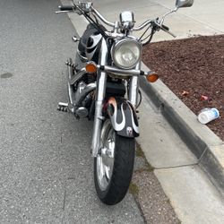 2005 Honda Shadow 1100 Sabre 