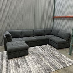 *Free Delivery* Gray Thomasville 6 Piece Modular Sectional
