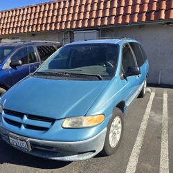 1996 Dodge Grand Caravan
