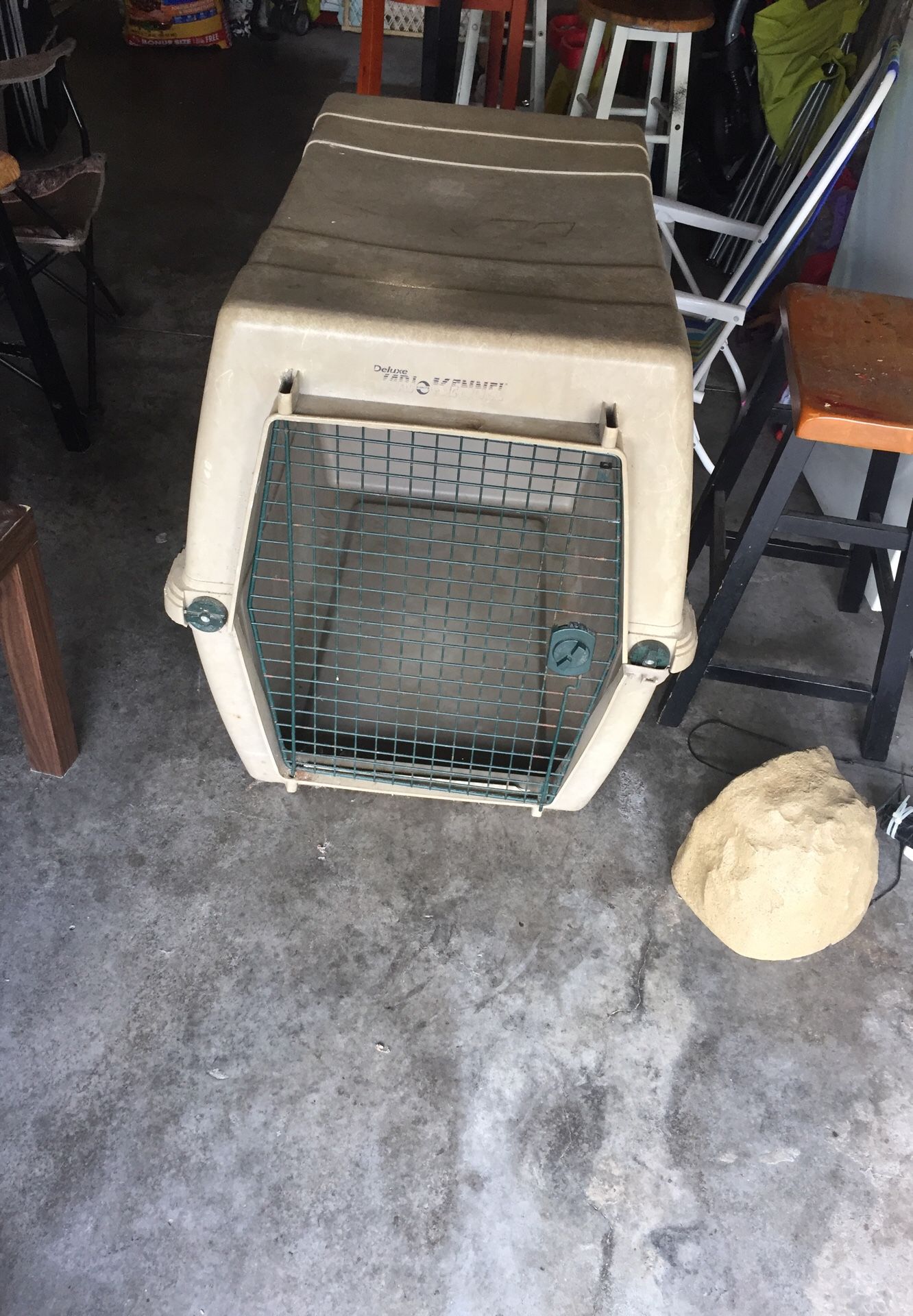 Dog kennel