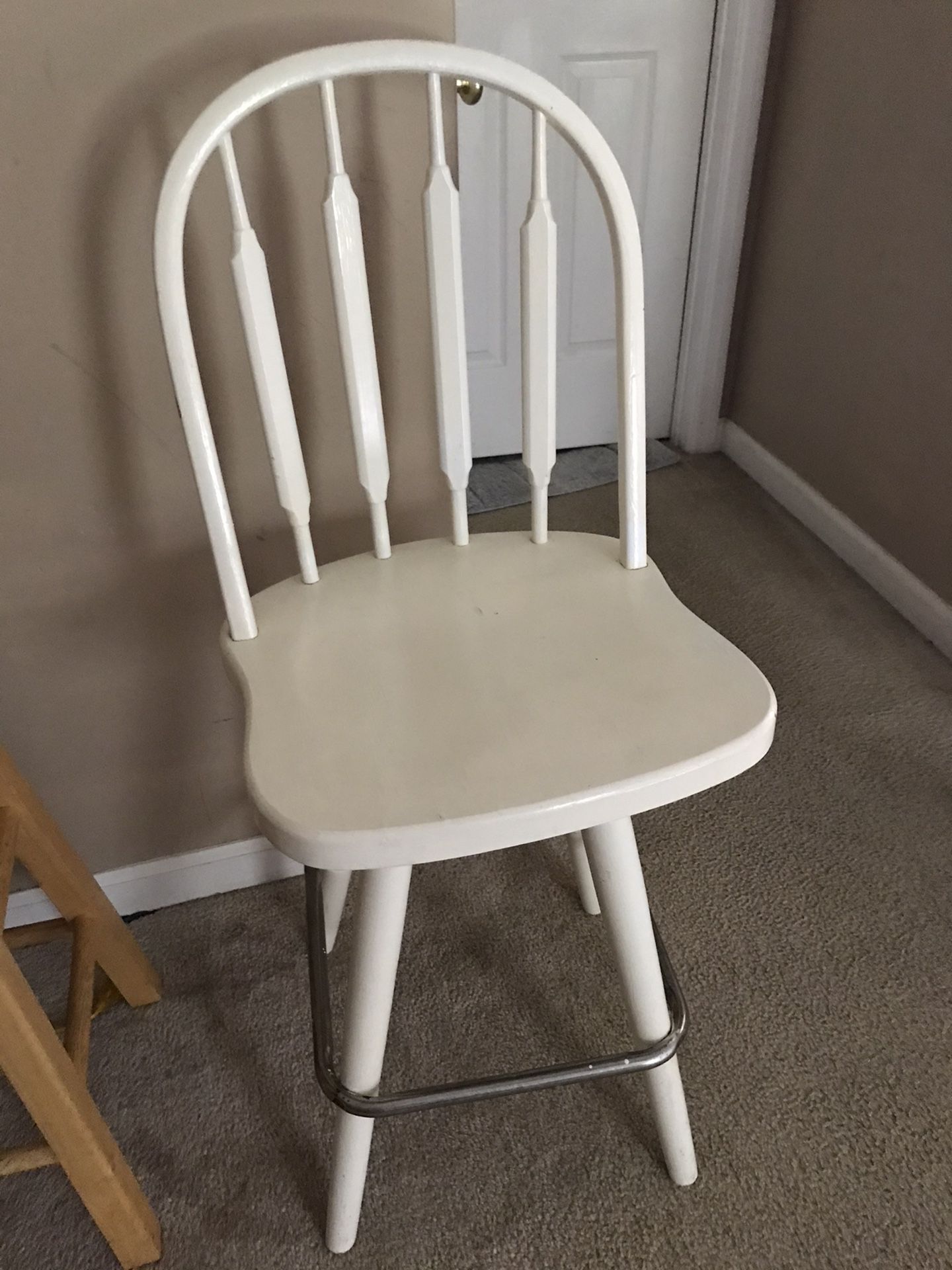 Wooden stool chair, good condition like new