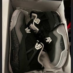 Jordan 4