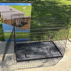 Dog Crate Medium/Large Almost New