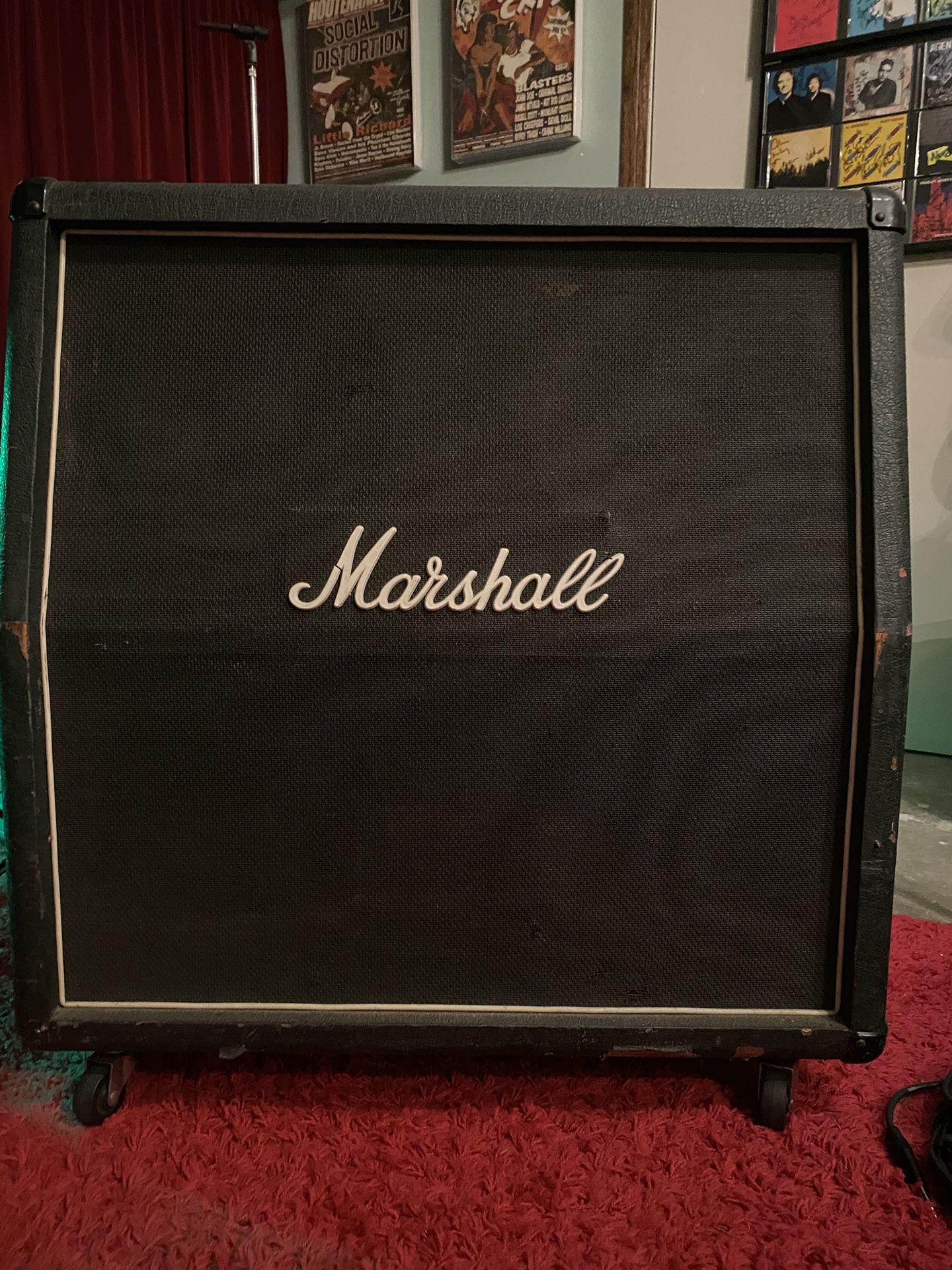 Marshall 4x12 Slant Cab w/ UK Celestion G12M-70s