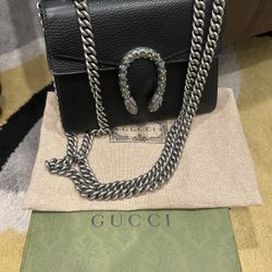 Gucci (Dionysus Mini Bag ) 