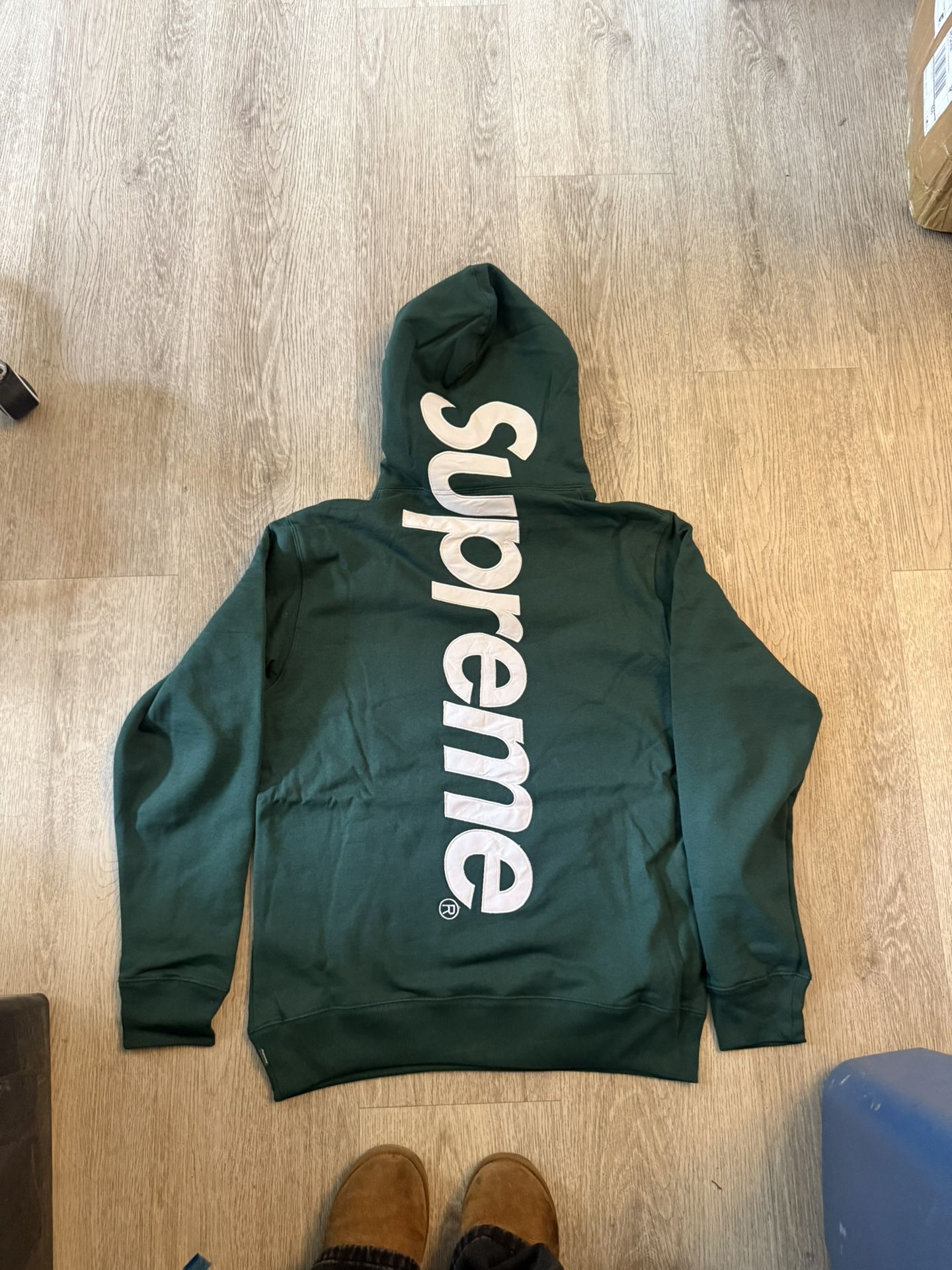SUPREME HOODIES AND SWEATS