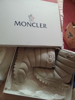 Moncler boots