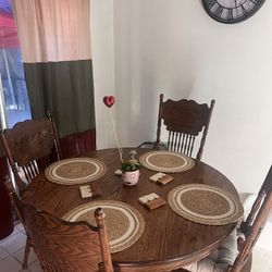 Furniture , Kitchen Tables 