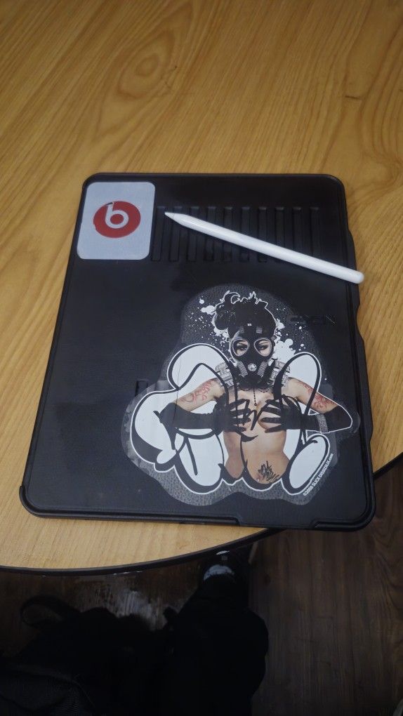 Ipad Pro 12.9 Inch Works Great No Cracks