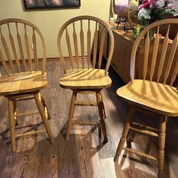 3 Solid Oak Bar Stools With Backs/ Swivel. 