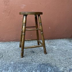 Vintage Solid Wood Stool – 25.5” Tall – 13” Seat – Rustic Farmhouse Style  ⸻  DESCRIPTION:  Sturdy vintage wooden stool with a 13-inch round seat and 