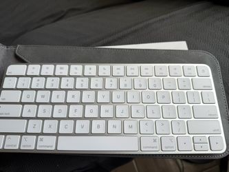 Apple Magic Keyboard