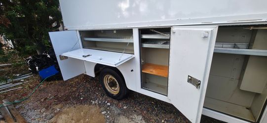 2003 Ford E-350