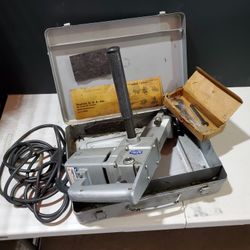 Makita 8700B Rotary Demolition Hammer Drill 115V