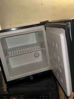 Whynter Mini Fridge
