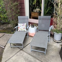 Foldable Chaise Lounger (4) Stackable Chairs (2)
