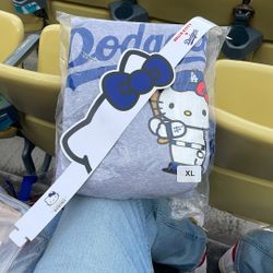 Dodgers Hello Kitty Hoodie 2026 Giveaway