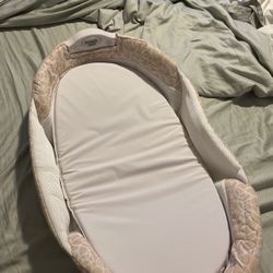 Snuggle Nest Portable Bassinet 
