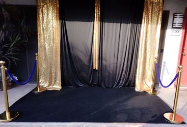Black carpet photography setup