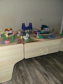 Kids Toy Train Table