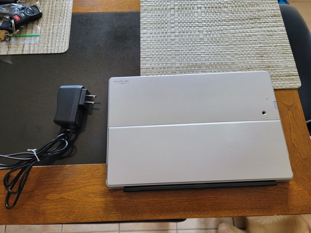 RCA 2 In 1 Tablet With Keyboard 12.2 In