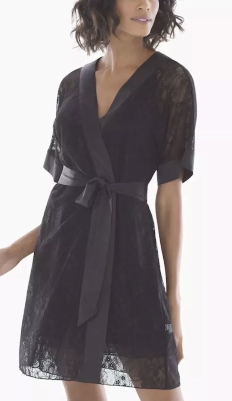 NWOT Medium Soma Black Allover Lace Sleep Wrap Original Price $108
