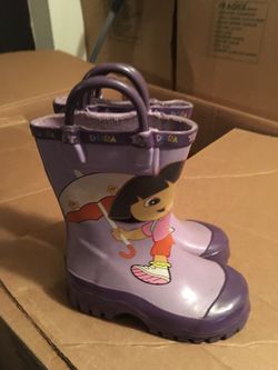 Rain boots size 8