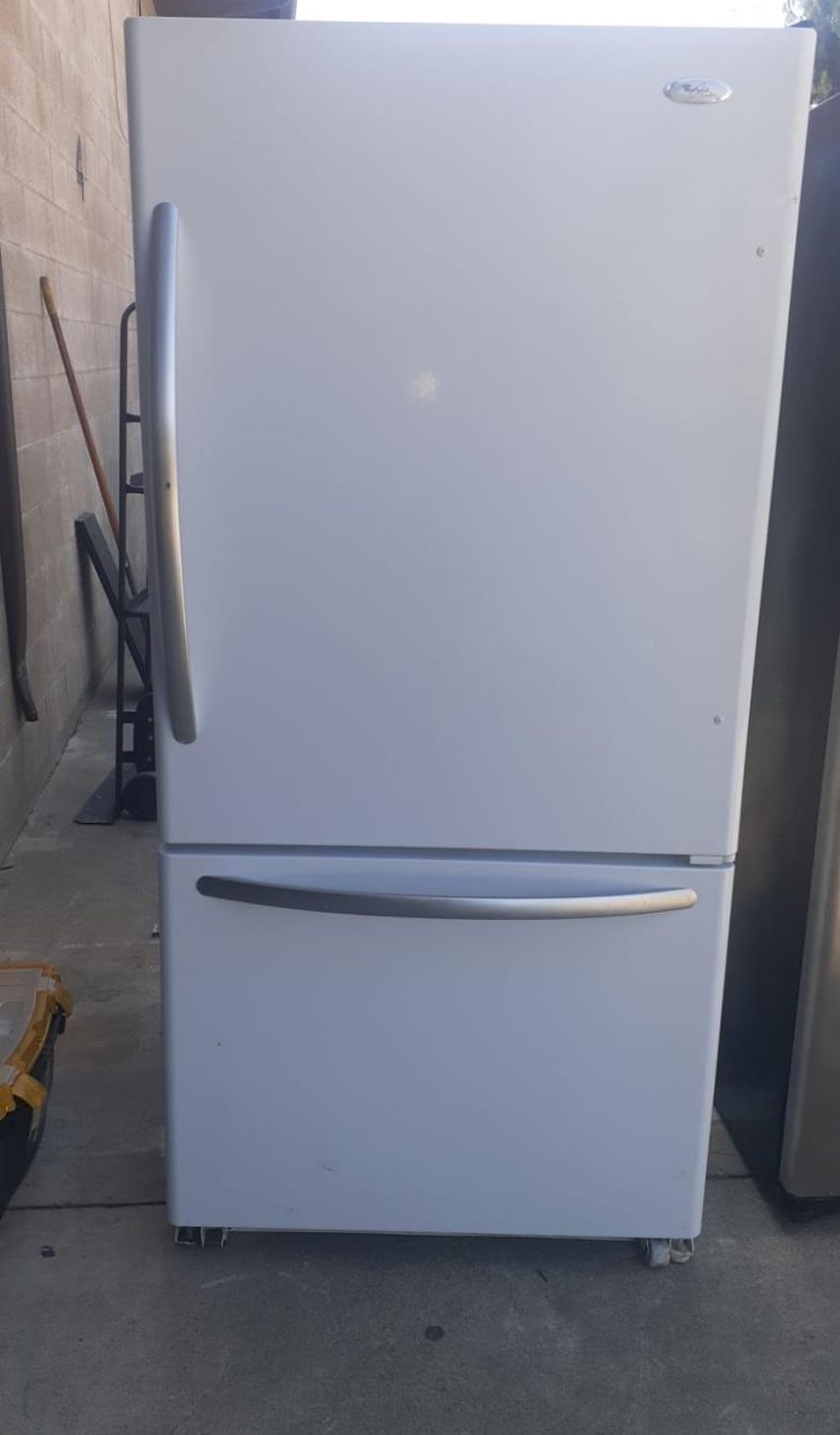 Whirlpool Bottom Freezer White Refrigerator