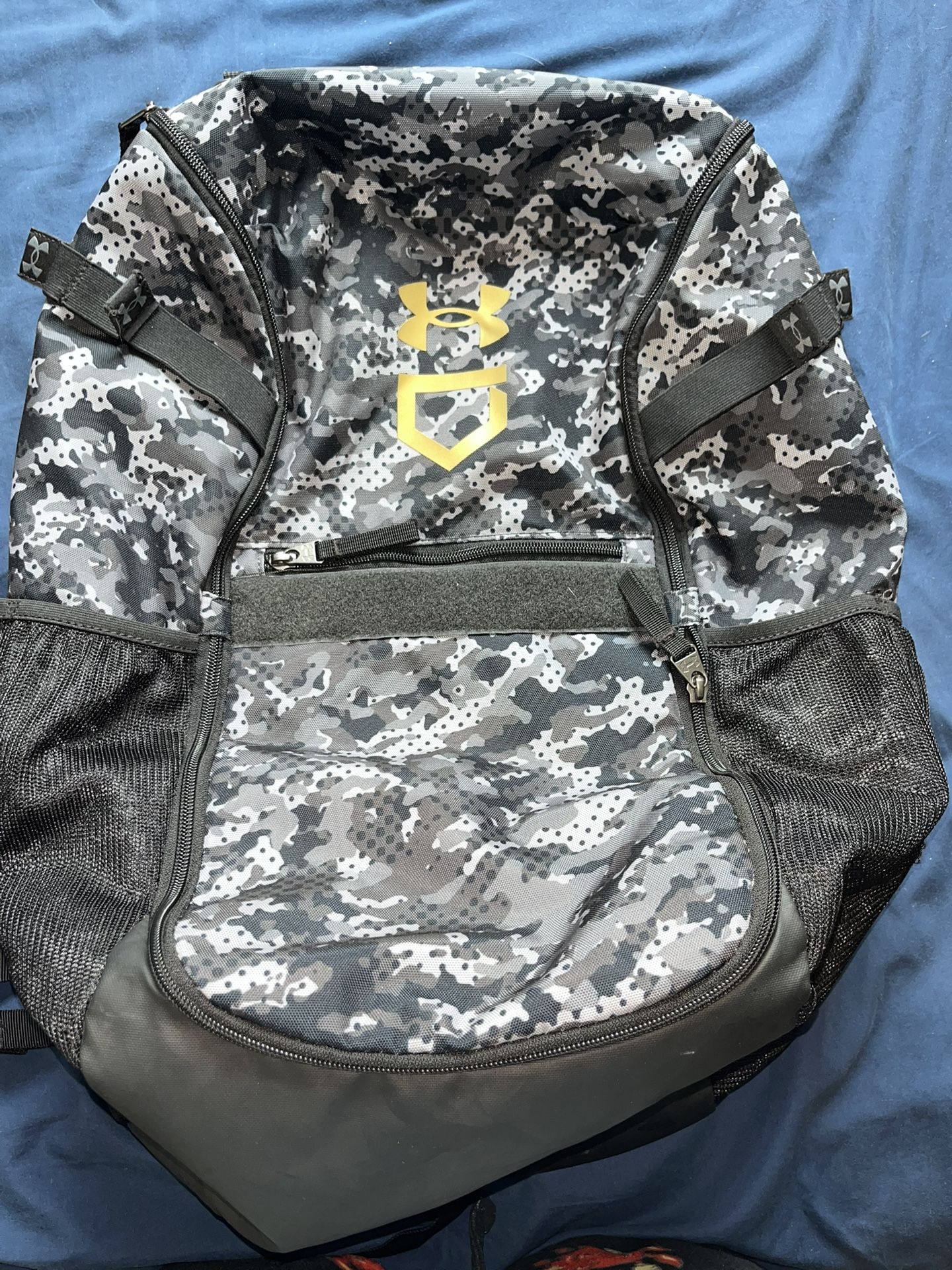 Under Armor Backpack! Cheap!! Read ⬇️