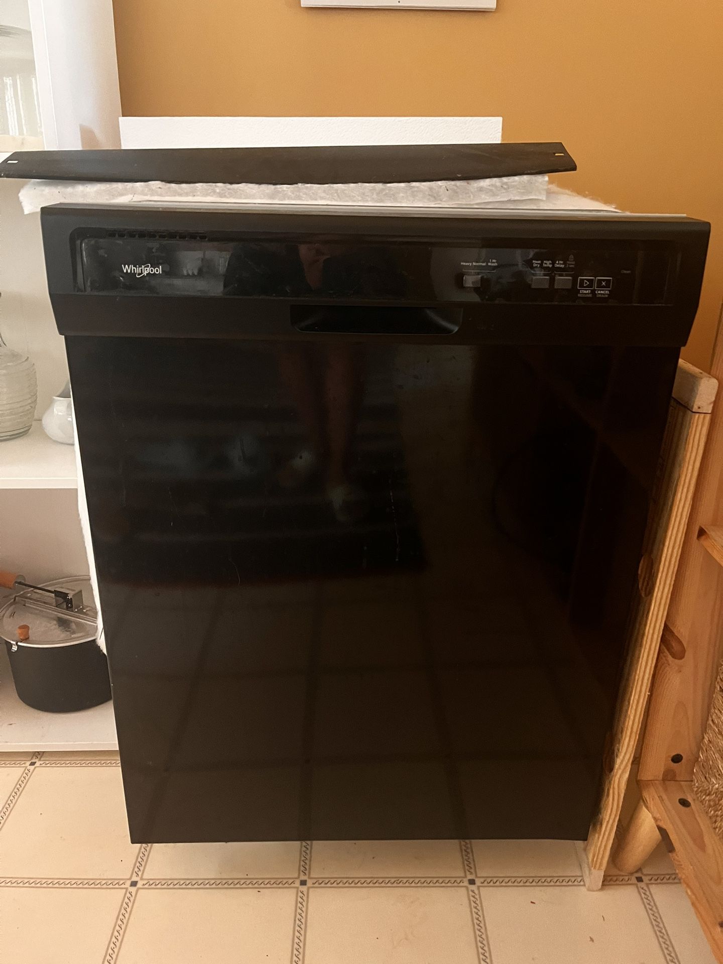 Whirlpool Dishwasher