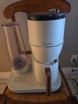 Crate and Barrel Special series Cafe coffee maker