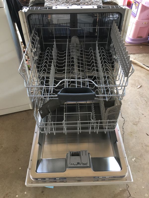 Bosch She3ar72uc 24 Built In Dishwasher With Recessed Handle Bosch She3ar72uc 24 Built In Dishwasher With Recessed Handle Express Wash For Fresno Ca Offerup