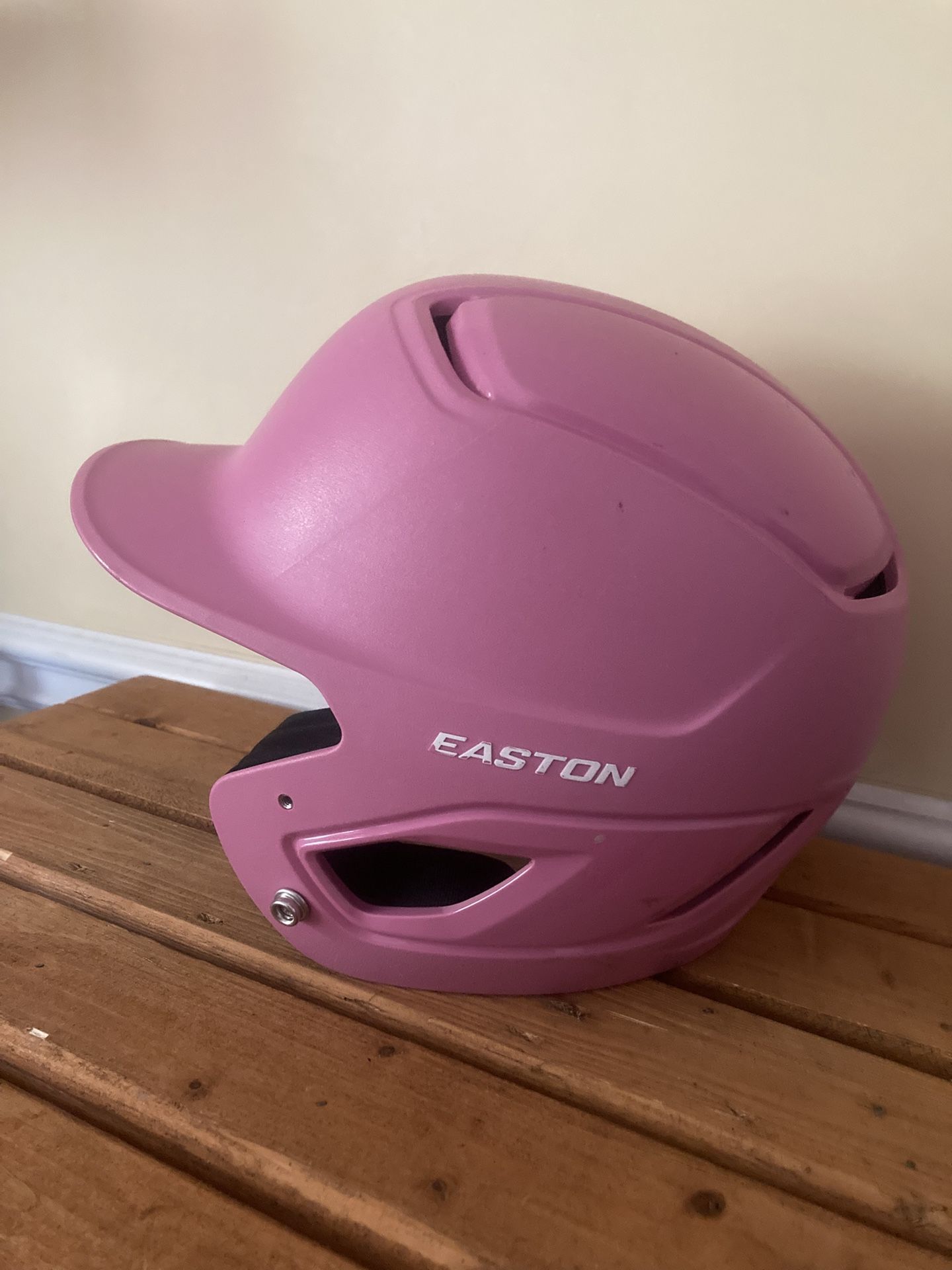EASTON Girls Pink Baseball Helmet. Never Used