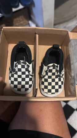 Checkers vans size 1