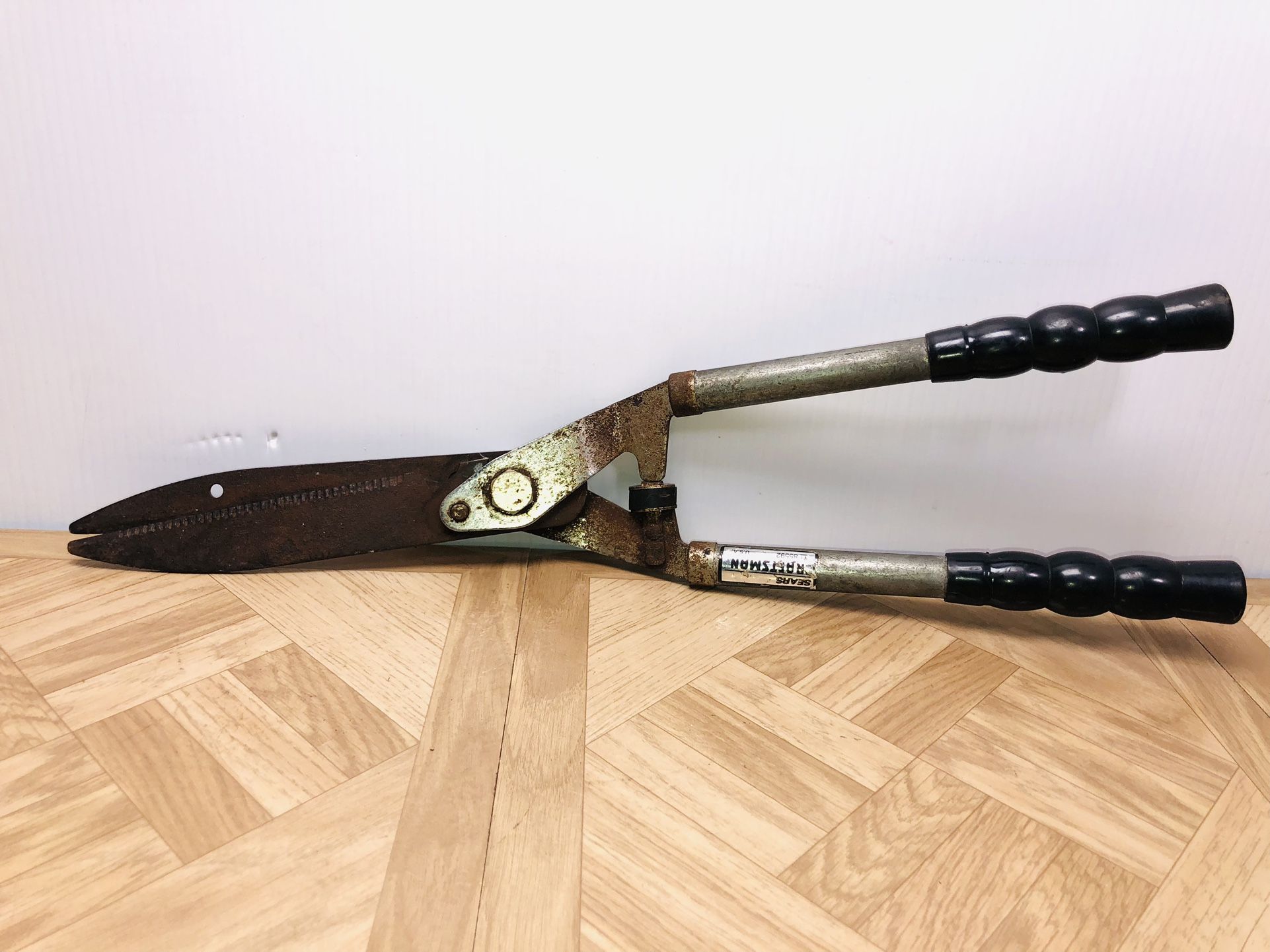 Vintage Craftsman 20" Power Lever Serrated Blade Hedging Shears Trimmer ( RUSTY)