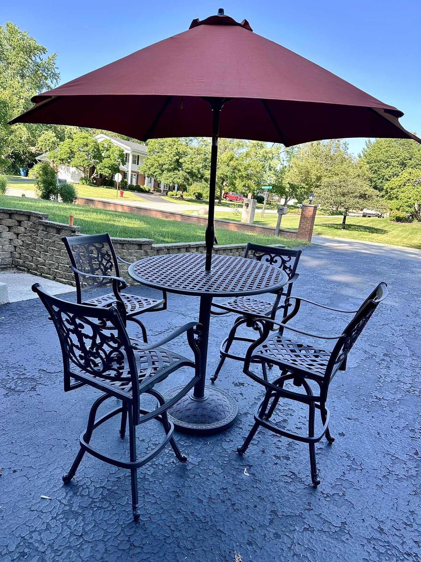 Cast Aluminum Patio Set, Free Local Delivery, Over $2000 When New, 42” Table With 4 Swivel Bar Height Stools, And Umbrella, High End Set,