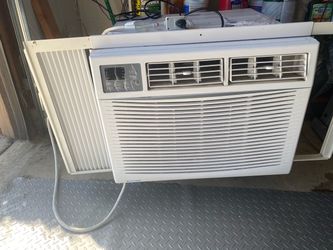 Window AC unit 15,000 BTU