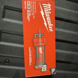 🚨🔥 FOR SALE / SE VENDE 🔥🚨 🔧 Milwaukee M18 Cut-Out Tool - 2627-20 🔧 💯 BRAND NEW / NUEVO EN CAJA 💯 💵 Only / Solo $100 💵 ⚡️ Battery NOT include