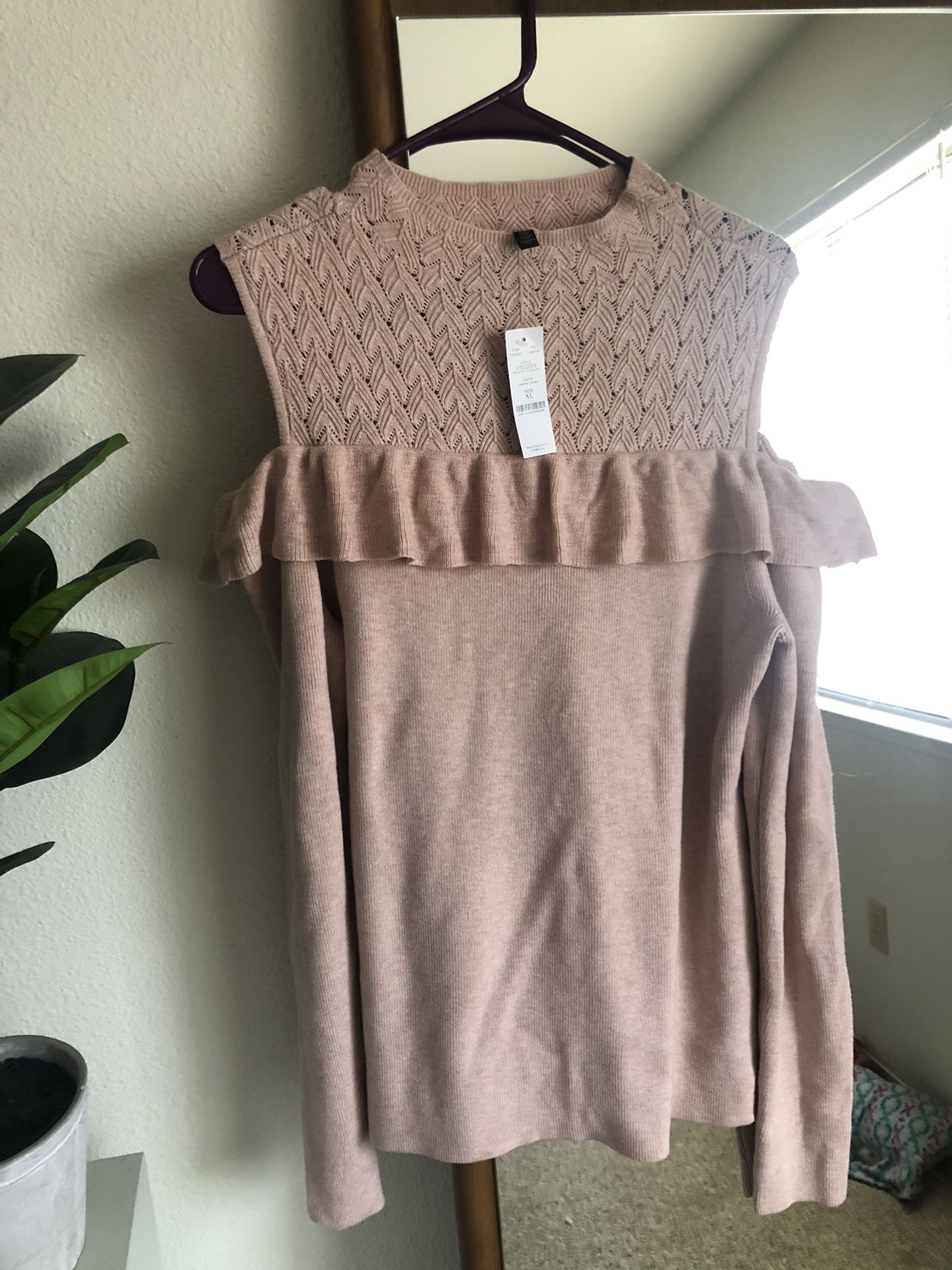 Clothes!!! Needs to go. Size Large and XL