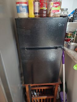 Midea 3.1 Cu.ft Mini Fridge with Freezer