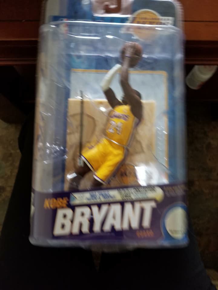 Mcfarlane Kobe Bryant series 18