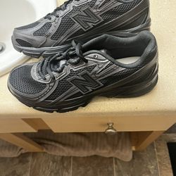 New Men’s New Balance Size 8.5