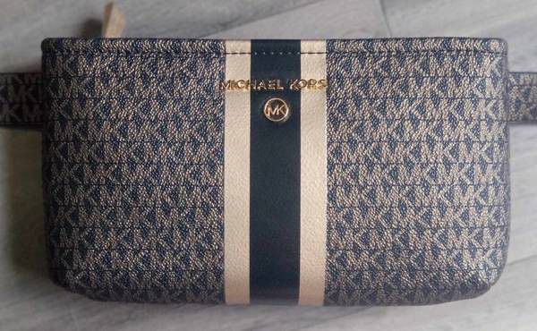 Brand New Michael Kors Black & Gold Logo Belt Bag

