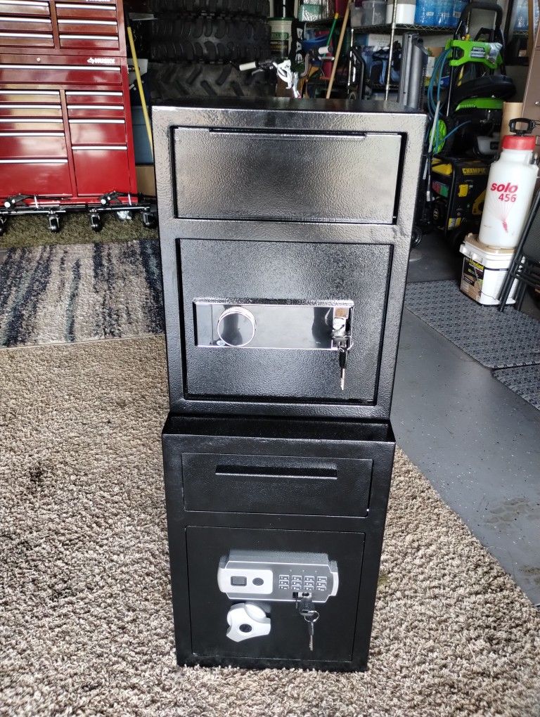 2 New Safes With Keys
