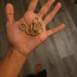 Gold Twisted Rope Chain