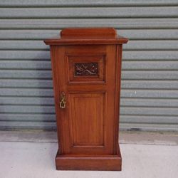 Pretty Floor Cabinet - Side Table - Night Stand