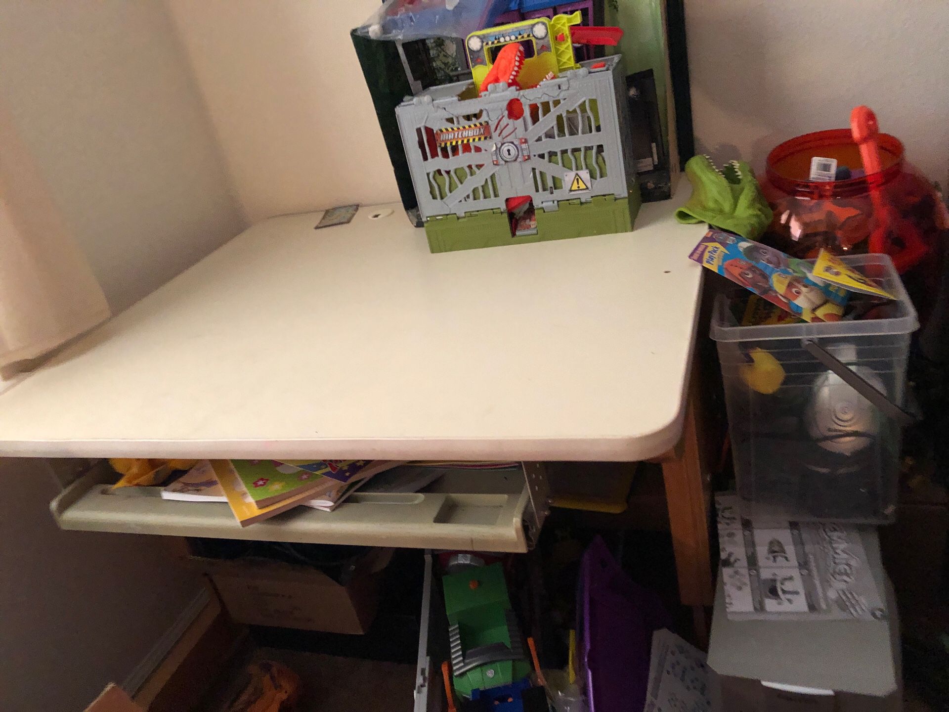 Kids very heavy desk with pull out tray and under storage
